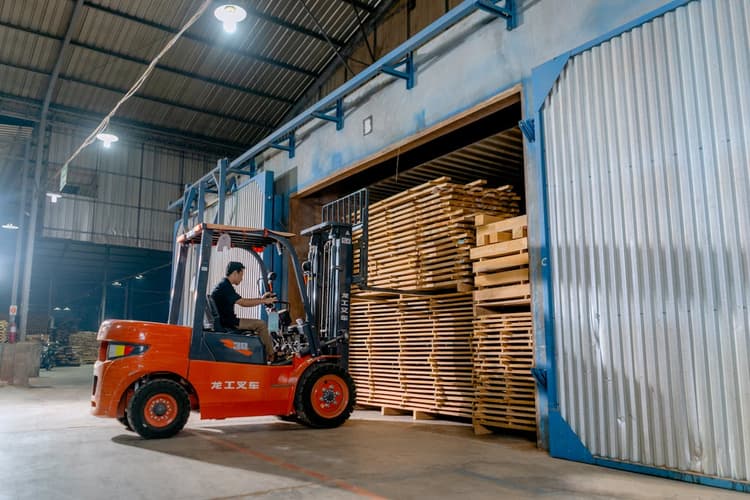 Wholesale Pallets | Bulk Liquidation, Truckloads & Verified Suppliers